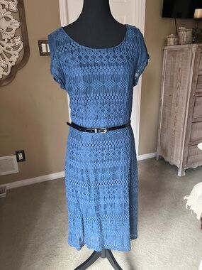 Sharagano Blue Crochet Midi Dress with Short Sleeves